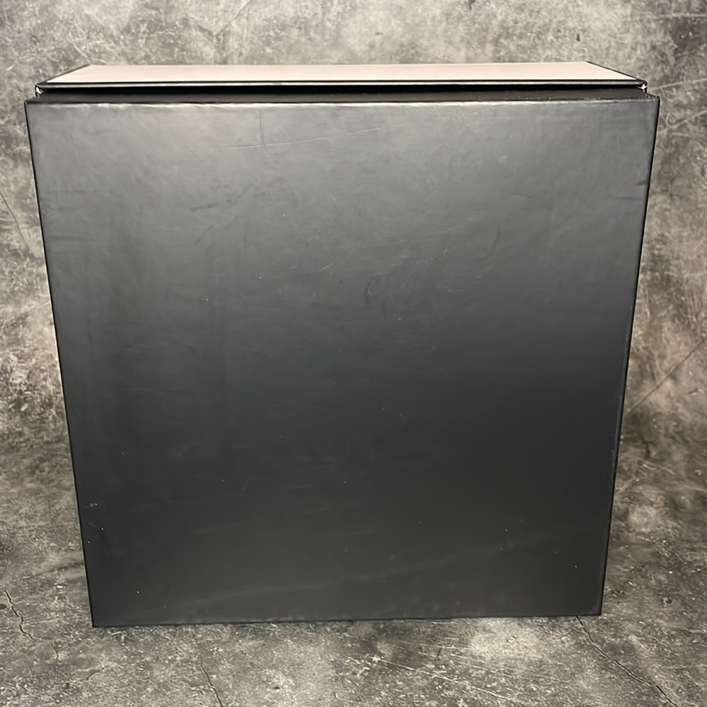 Authentic Chanel Gift Box - Picture 2 of 4